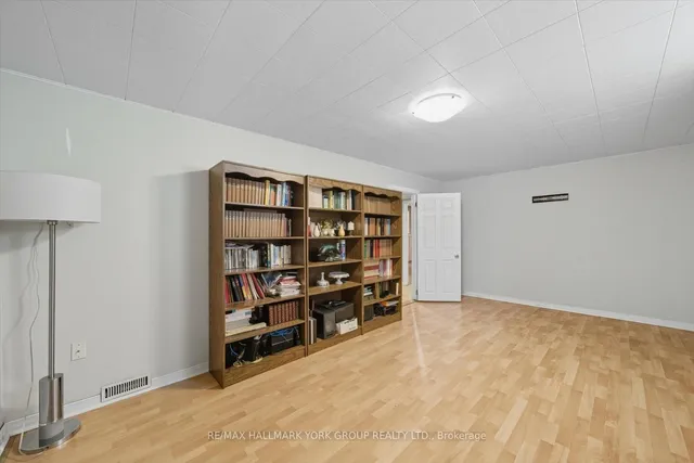 Additional image 37 of 27 Bromley Cres