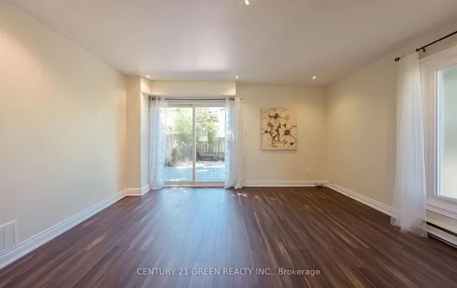 Additional image 6 of 1 Greenarrow Crt