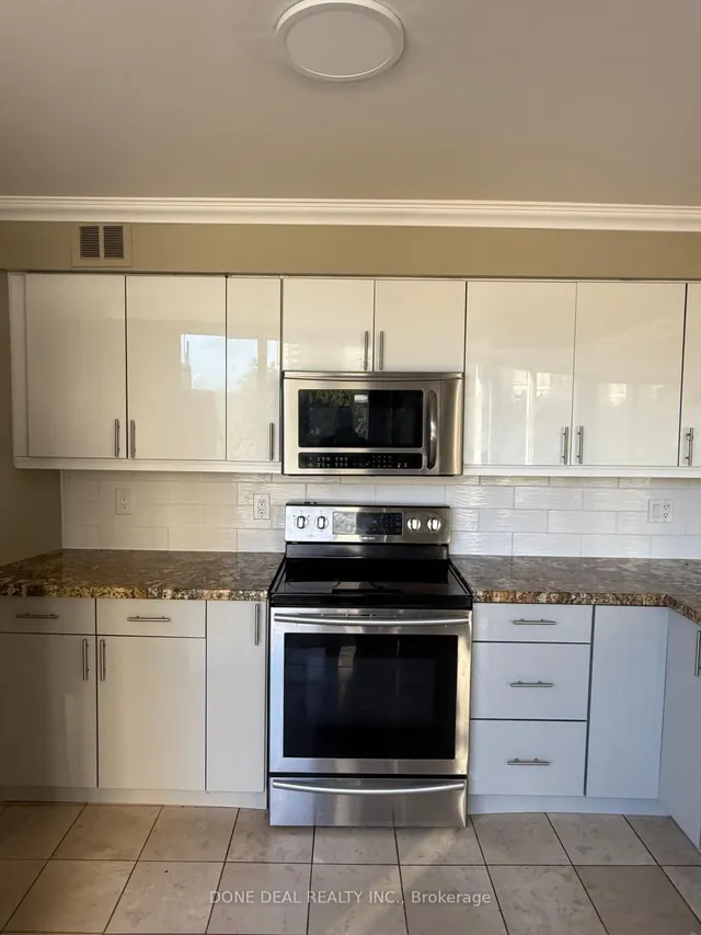 Additional image 11 of 50 Eglinton Ave Unit 207