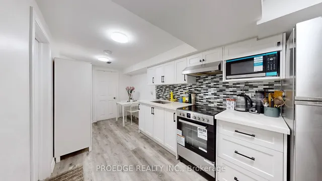 Additional image 44 of 262 Randall Cres