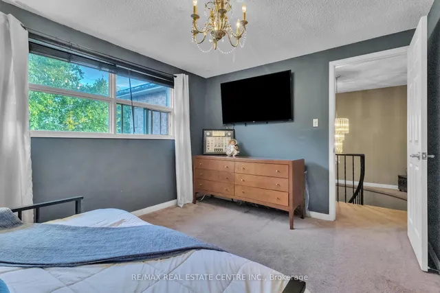 Additional image 22 of 23 Oleander Cres