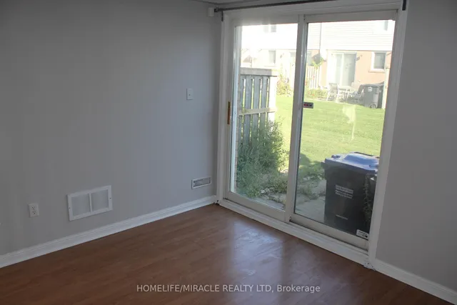 Additional image 16 of 5980 Whitehorn Ave Unit 38