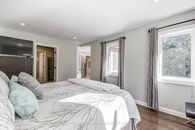 Additional image 22 of 27 Morrison Creek Cres