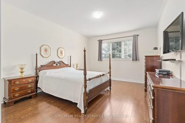 Additional image 21 of 74 Locust Dr