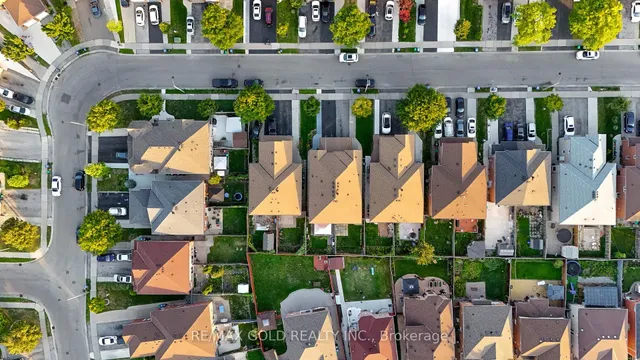 Additional image 46 of 83 Mount Ranier Cres