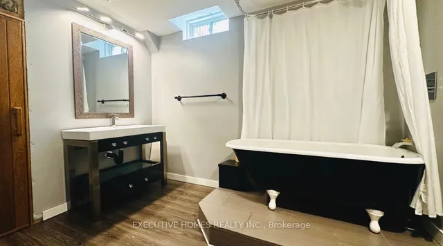 Additional image 20 of 49 Westfield Tr