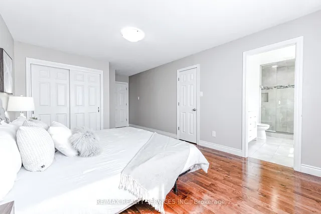 Additional image 27 of 10 St Mark Pl