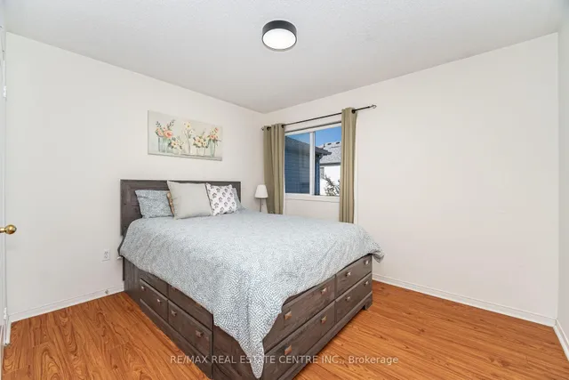 Additional image 32 of 16 Feathertop Lane