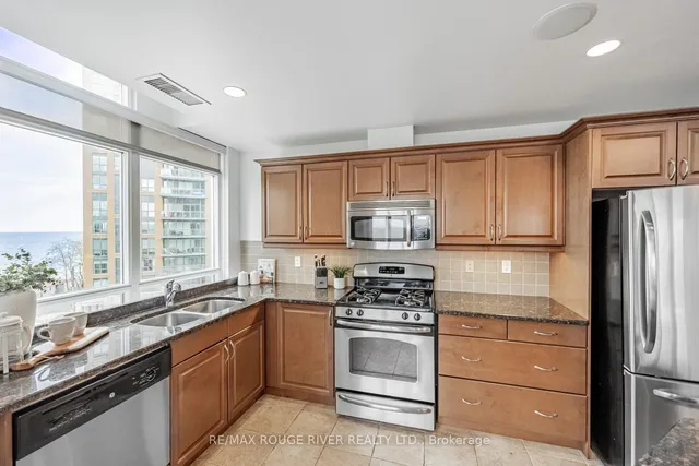 Additional image 10 of 360 Pearl St Unit 601