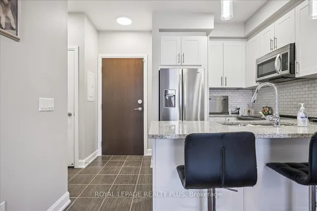 Additional image 7 of 216 Oak Park Blvd Unit 414