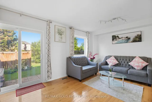 Additional image 7 of 26 Wickstead Crt