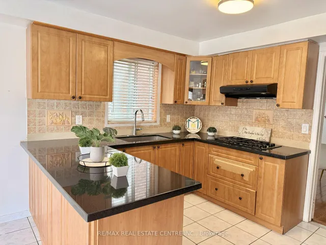 Additional image 26 of 84 Creditstone Rd