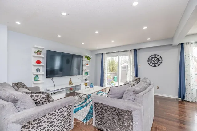 Additional image 10 of 70 Majestic Cres