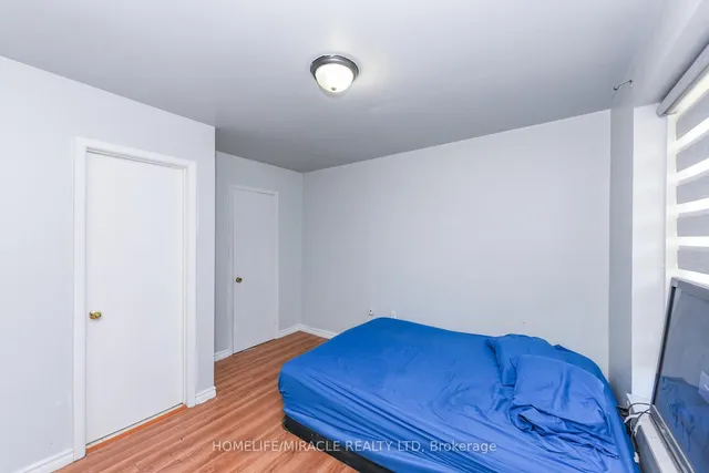 Additional image 7 of 3442 Laddie Cres