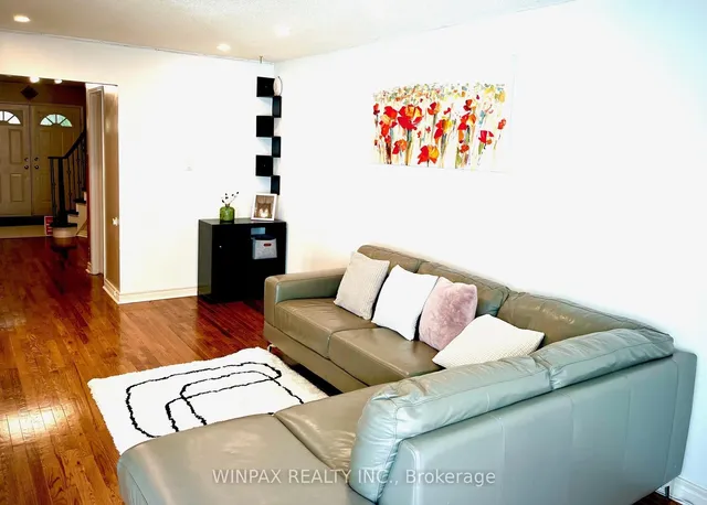 Additional image 8 of 800 Constellation Dr Unit 13
