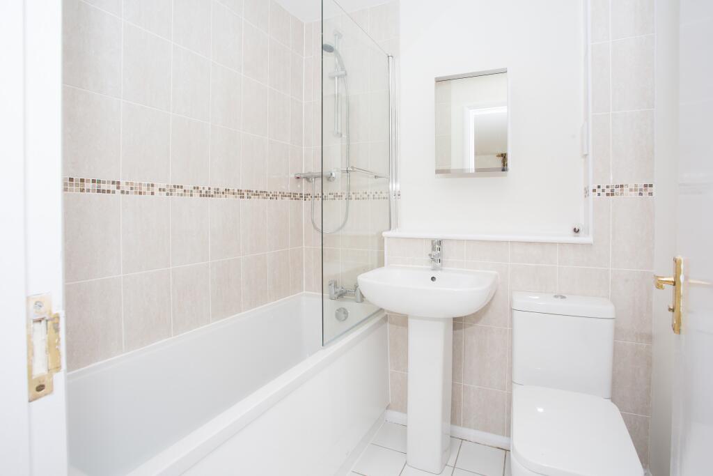 Additional image 6 of Gatcombe Court, Dexter Close, St Albans, Herts, AL1