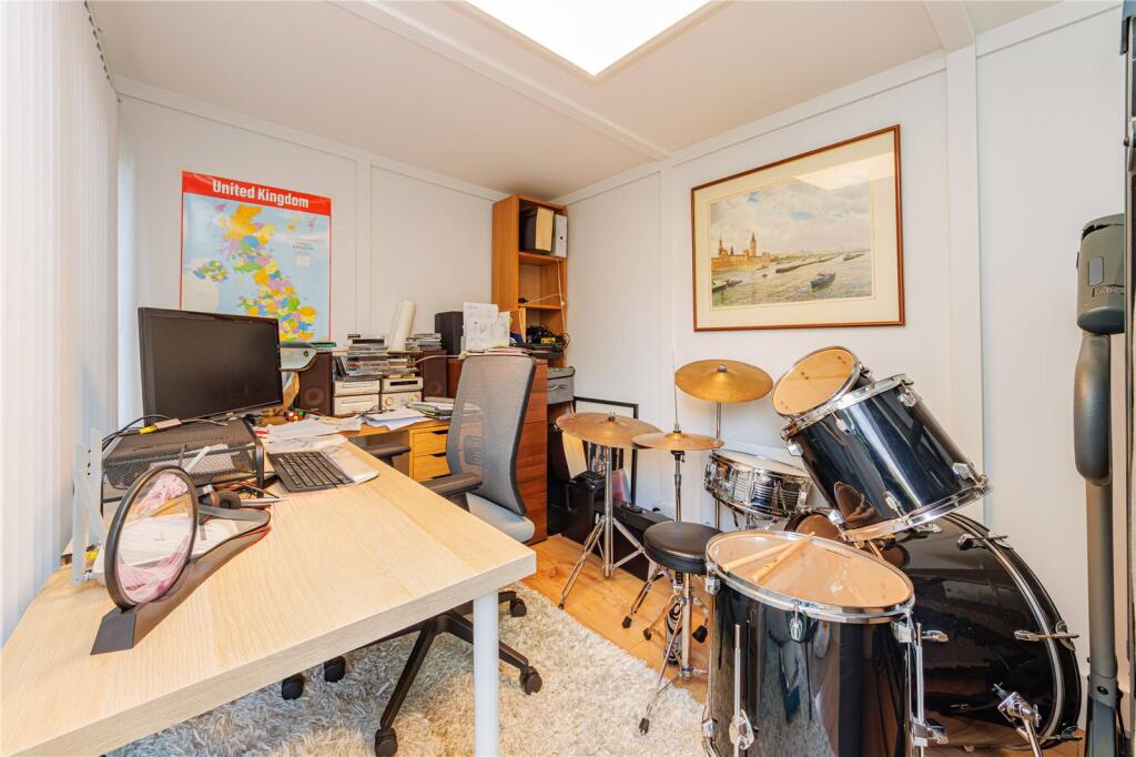 Additional image 27 of Elderberry Close, Bricket Wood, St. Albans, Hertfordshire, AL2