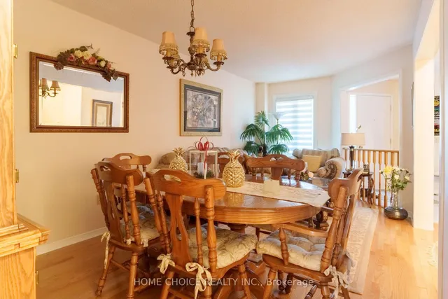 Additional image 8 of 914 Applecroft Circ