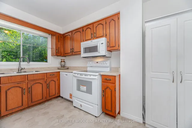 Additional image 14 of 1431 Harmsworth Sq