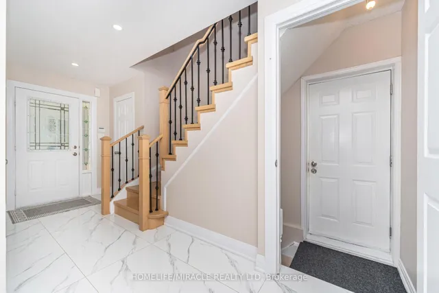 Additional image 35 of 8 Twin Pines Cres