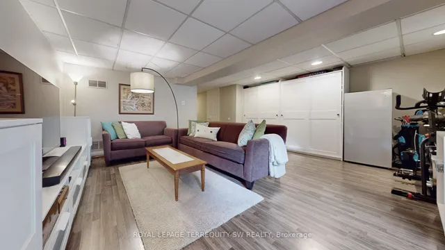 Additional image 33 of 12 Newby Crt