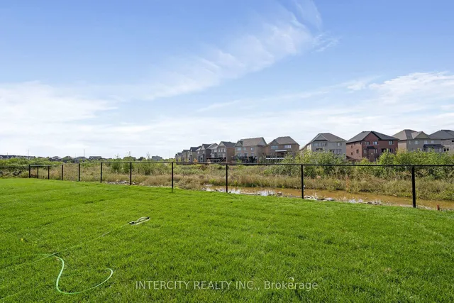 Additional image 36 of 18 Keyworth Cres