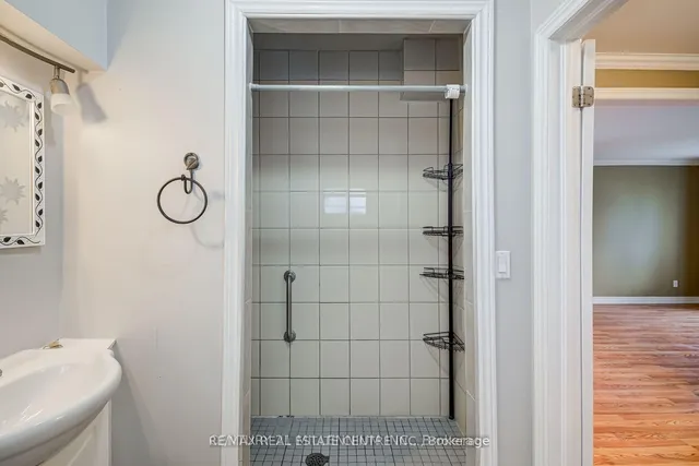 Additional image 13 of 6 Eastern Ave