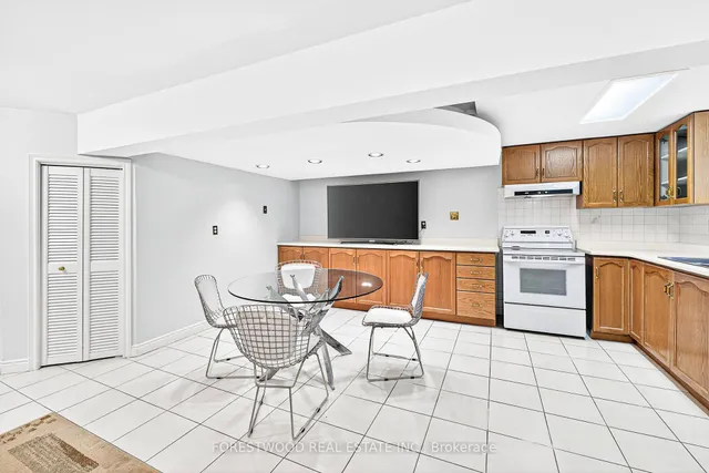 Additional image 36 of 4295 Garnetwood Chse