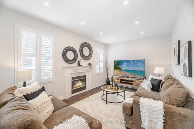 Additional image 15 of 74 Upper Highlands Dr