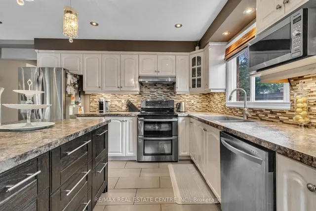 Additional image 15 of 23 Oleander Cres