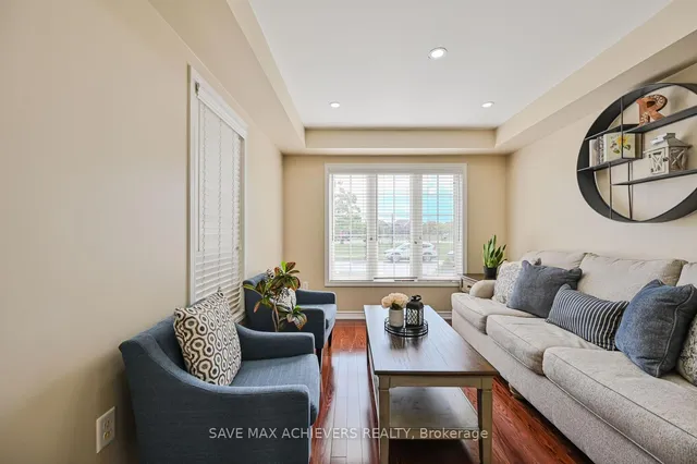 Additional image 10 of 37 BLOOM Dr