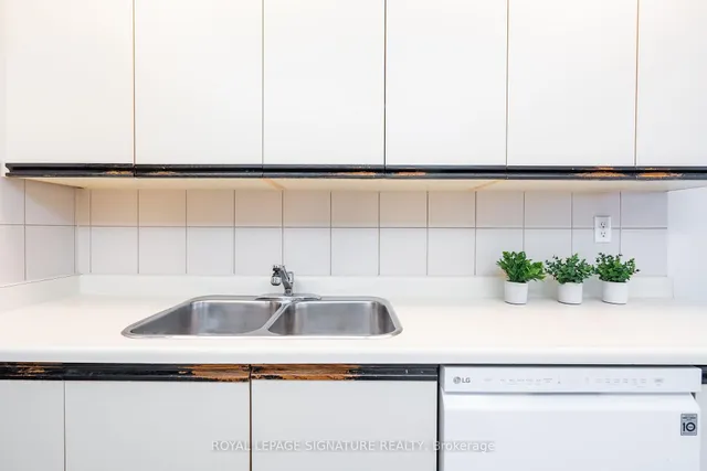 Additional image 17 of 22 Hanover Rd Unit 407