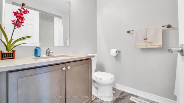 Additional image 29 of 232 Sky Harbour Dr