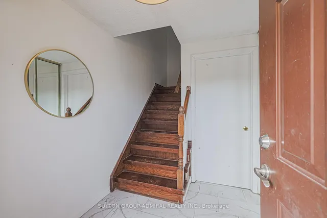 Additional image 2 of 38 Macassa Crt