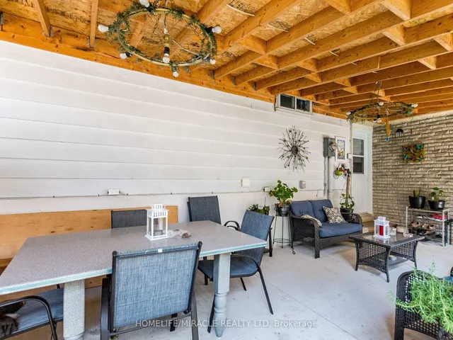 Additional image 47 of 64 Geneva Cres