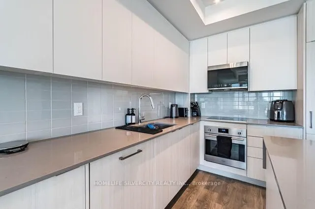 Additional image 16 of 2481 Taunton Rd Unit 709