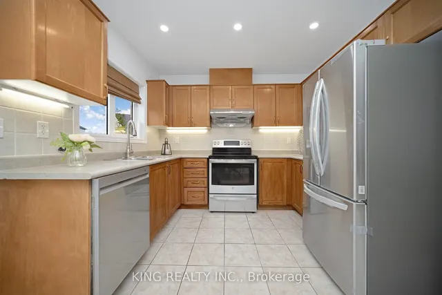 Additional image 19 of 34 Dewridge Crt