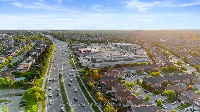 Additional image 50 of 83 Mount Ranier Cres