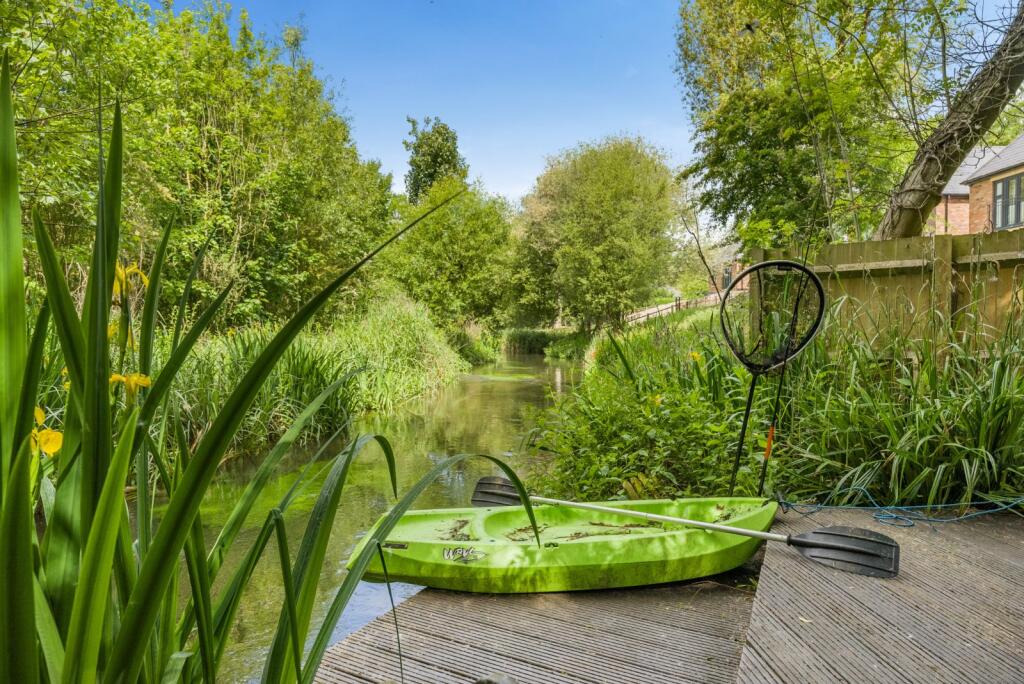 Additional image 29 of Radlett Road, Frogmore, St. Albans, Hertfordshire