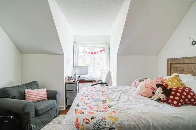 Additional image 42 of 2193 Meadowland Dr