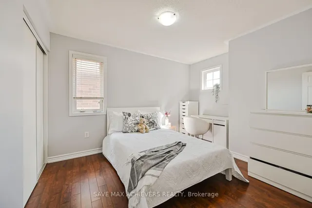 Additional image 33 of 37 BLOOM Dr