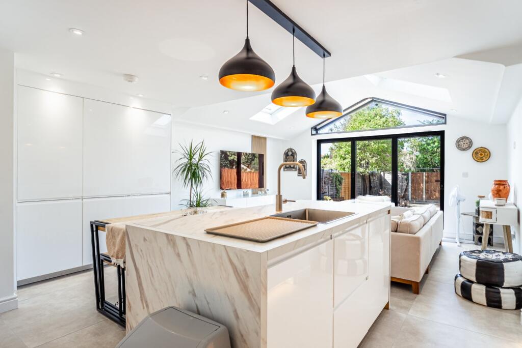 Additional image 3 of Sutton Road, St. Albans, Hertfordshire, AL1