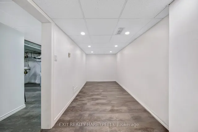 Additional image 37 of 35 Ridgehill Dr