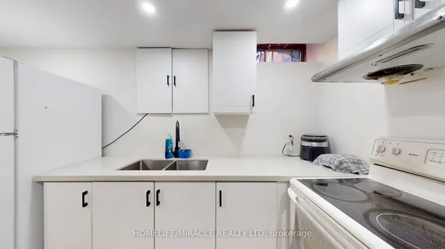 Additional image 37 of 64 Radford Dr