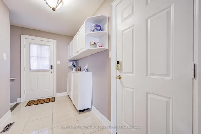 Additional image 17 of 1378 Bayshire Dr