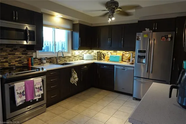 Additional image 7 of 5475 Lakeshore Rd Unit 9