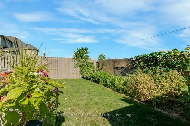 Additional image 48 of 7 NEWINGTON Cres