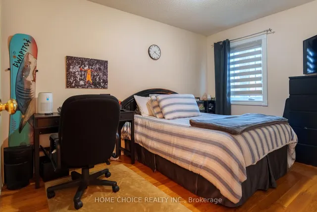 Additional image 16 of 914 Applecroft Circ