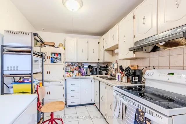 Additional image 5 of 1055 Dundas St Unit 227