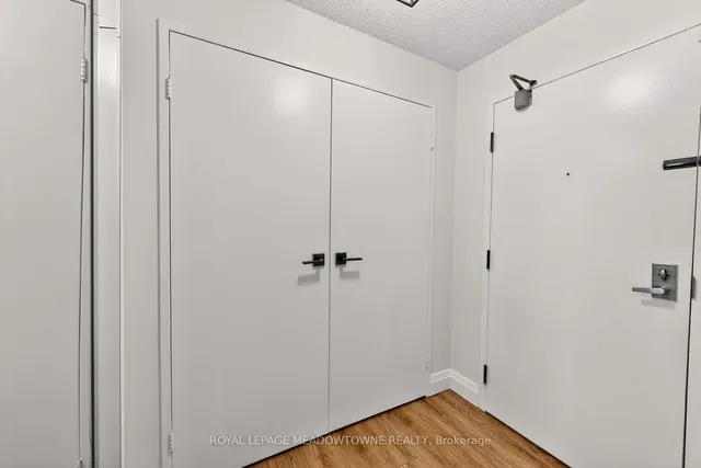 Additional image 7 of 3695 Kaneff Cres Unit 102